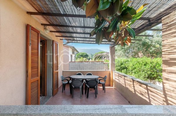 casa indipendente in vendita a Campo nell'Elba