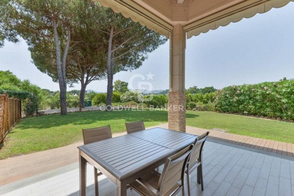 casa indipendente in vendita a Campo nell'Elba
