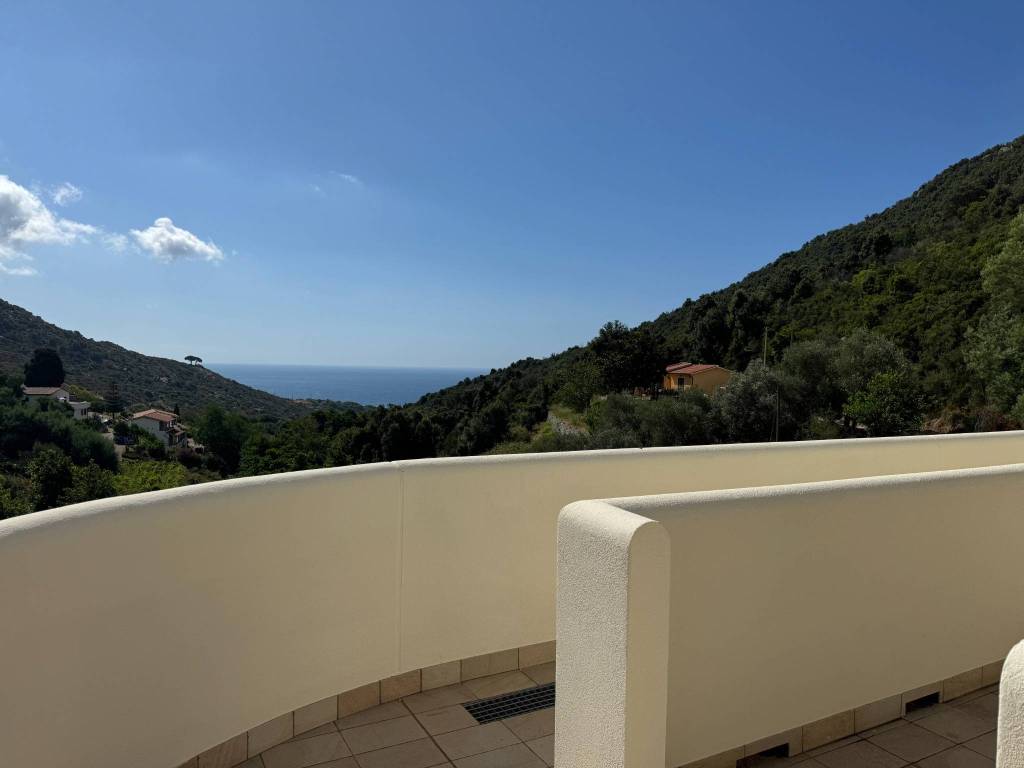 appartamento in vendita a Campo nell'Elba in zona Seccheto