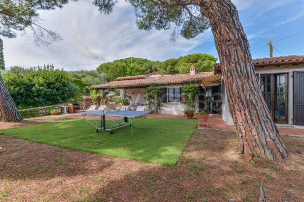 casa indipendente in vendita a Campo nell'Elba
