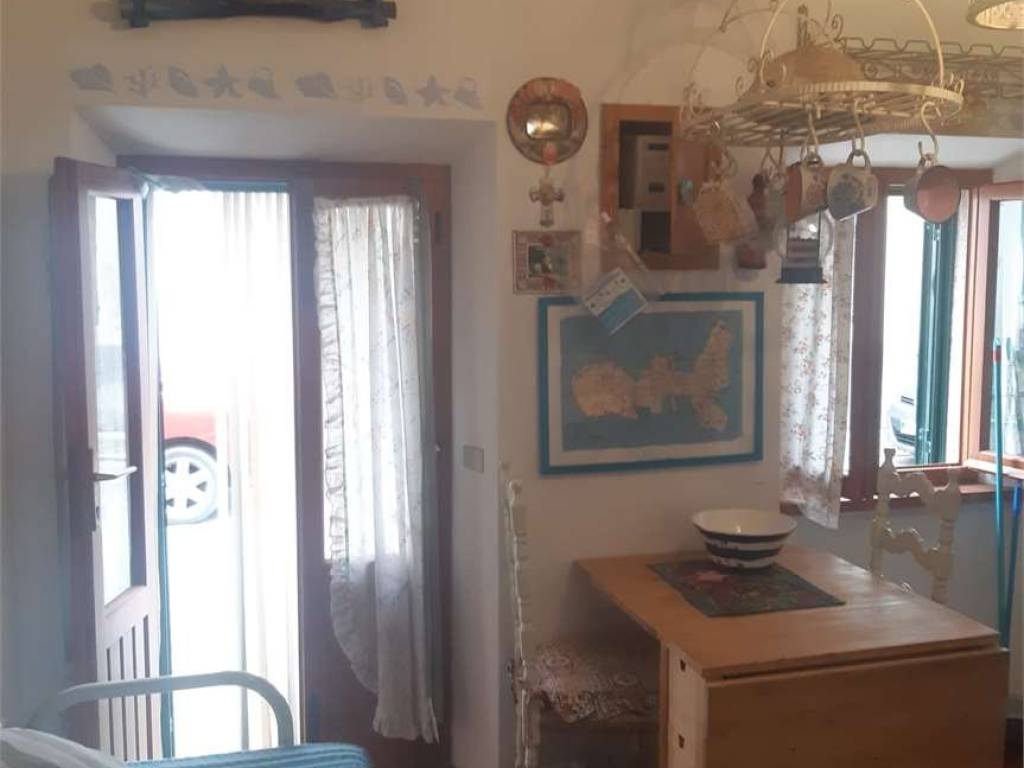 appartamento in vendita a Campo nell'Elba in zona Seccheto