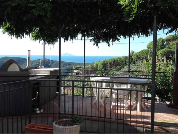 appartamento in vendita a Campo nell'Elba