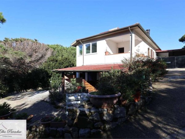 casa indipendente in vendita a Campo nell'Elba in zona Seccheto