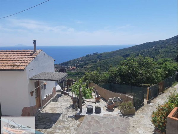 appartamento in vendita a Campo nell'Elba in zona Seccheto