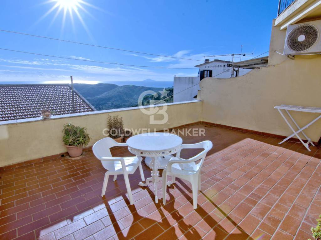 appartamento in vendita a Campo nell'Elba