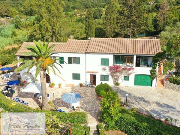 casa indipendente in vendita a Campo nell'Elba in zona Seccheto