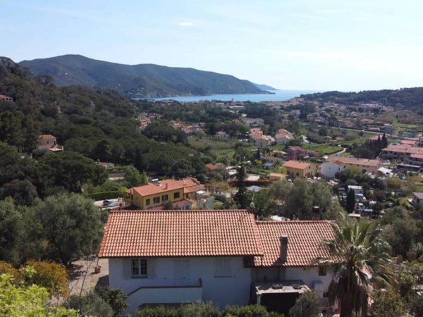 casa indipendente in vendita a Campo nell'Elba