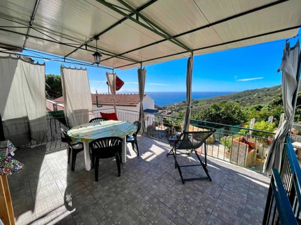 appartamento in vendita a Campo nell'Elba in zona Seccheto