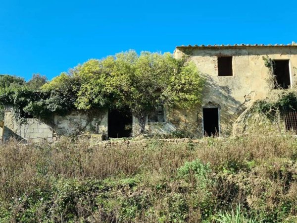 casa indipendente in vendita a Campo nell'Elba