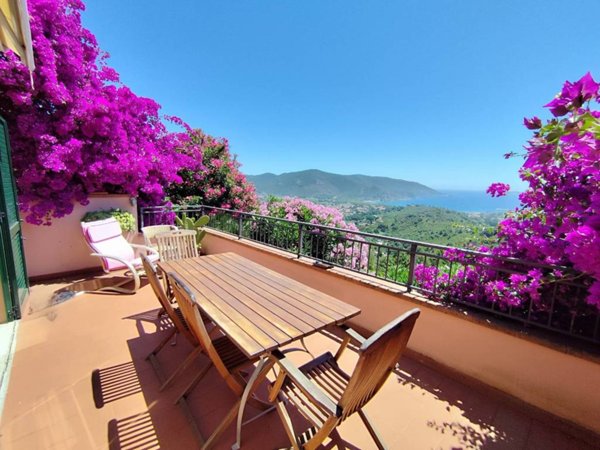 appartamento in vendita a Campo nell'Elba in zona Cavoli