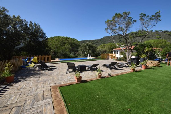 casa indipendente in vendita a Campo nell'Elba