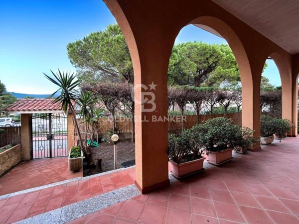 casa indipendente in vendita a Campo nell'Elba