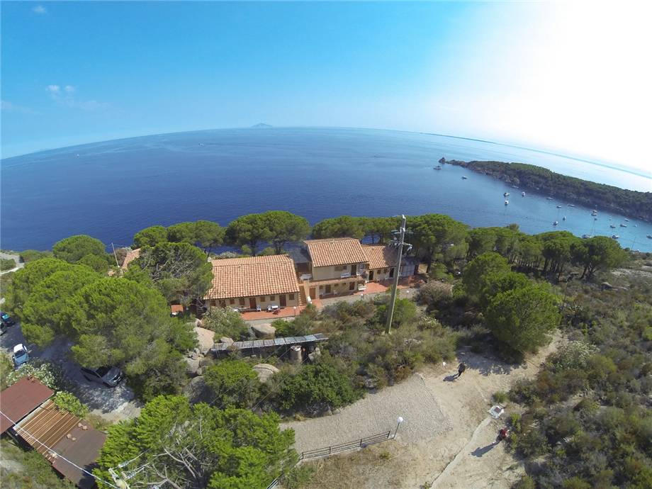 appartamento in vendita a Campo nell'Elba in zona Fetovaia