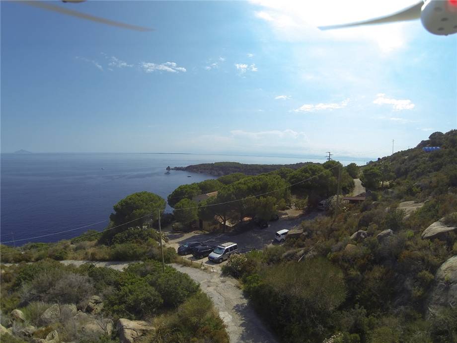 appartamento in vendita a Campo nell'Elba in zona Fetovaia