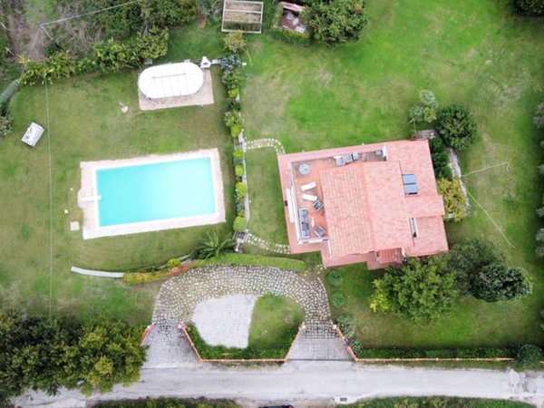 casa indipendente in vendita a Campo nell'Elba