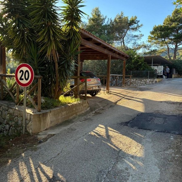 casa indipendente in vendita a Campo nell'Elba