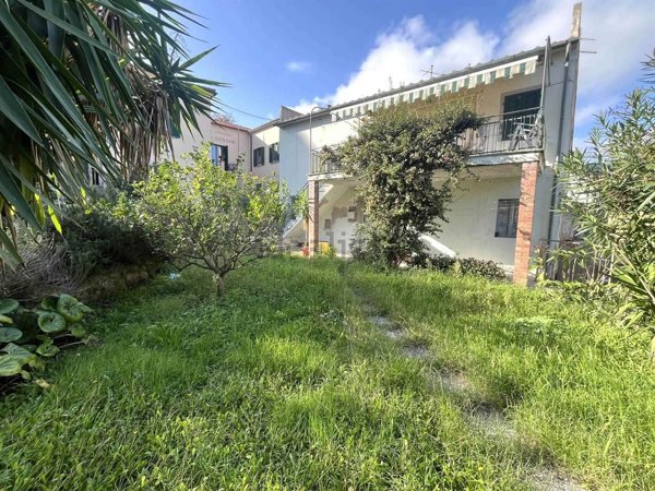 casa semindipendente in vendita a Campo nell'Elba in zona Sant'Ilario
