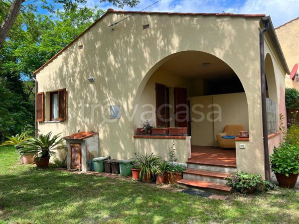 casa indipendente in vendita a Campo nell'Elba in zona La Pila