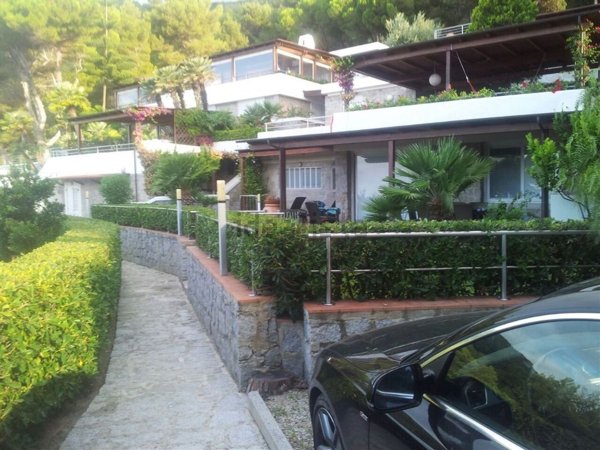 appartamento in vendita a Campo nell'Elba in zona Cavoli