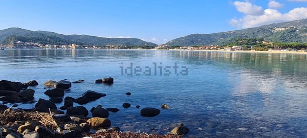 appartamento in vendita a Campo nell'Elba in zona La Pila