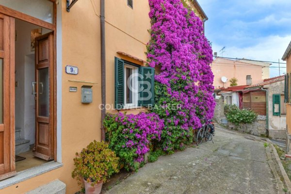 appartamento in vendita a Campo nell'Elba in zona La Pila
