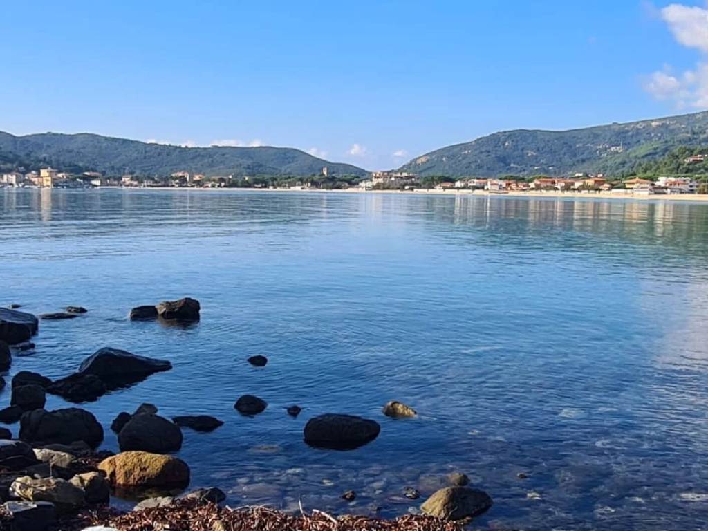 casa indipendente in vendita a Campo nell'Elba in zona La Pila