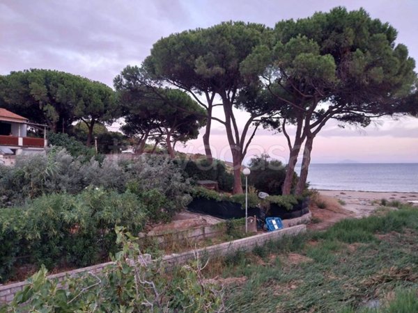 appartamento in vendita a Campo nell'Elba in zona Seccheto