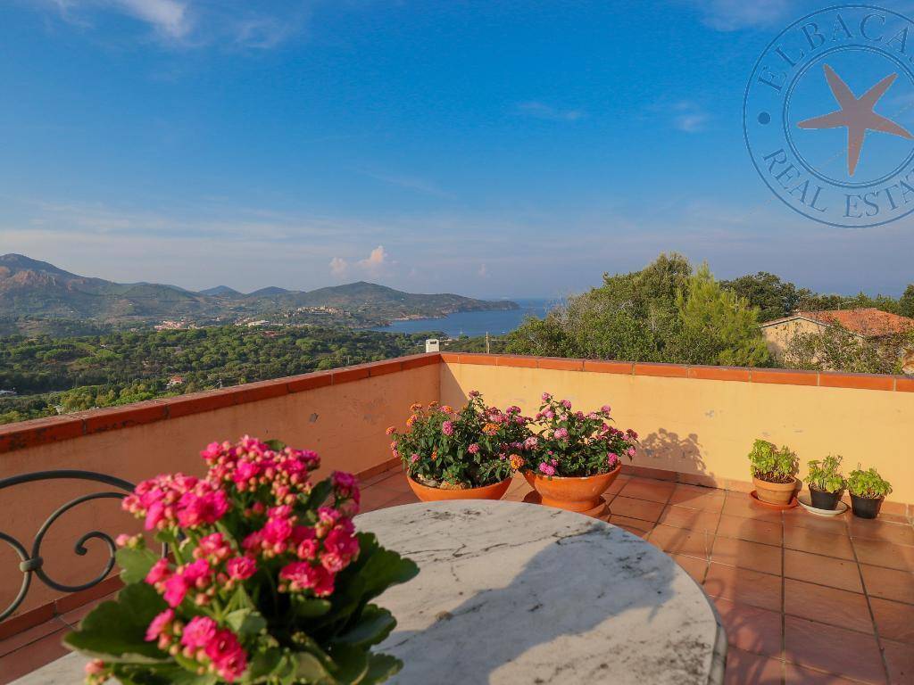 casa indipendente in vendita a Capoliveri