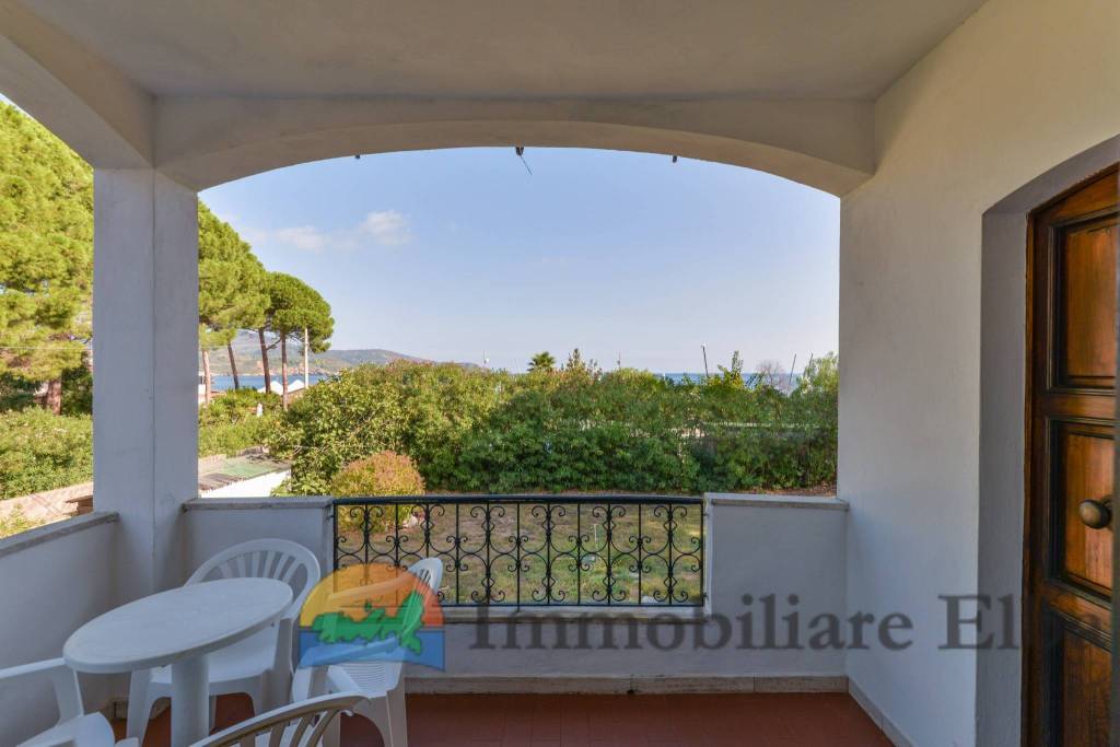 casa indipendente in vendita a Capoliveri in zona Naregno