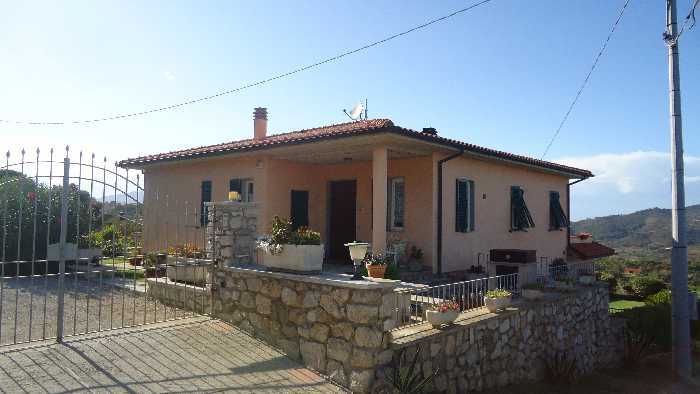 casa indipendente in vendita a Capoliveri