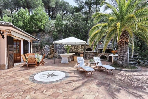 casa indipendente in vendita a Capoliveri