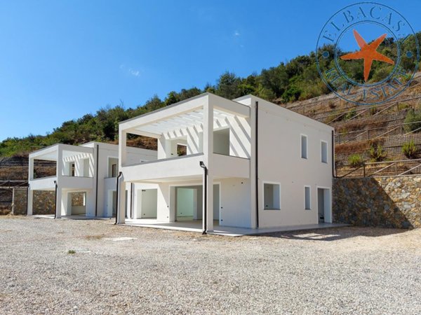 casa indipendente in vendita a Capoliveri in zona Lacona