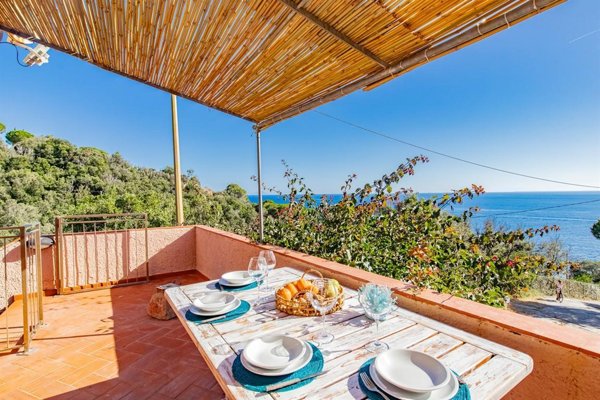 casa indipendente in vendita a Capoliveri in zona Madonna delle Grazie
