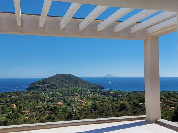 casa indipendente in vendita a Capoliveri in zona Lacona