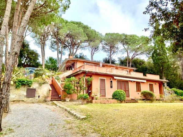 casa indipendente in vendita a Capoliveri