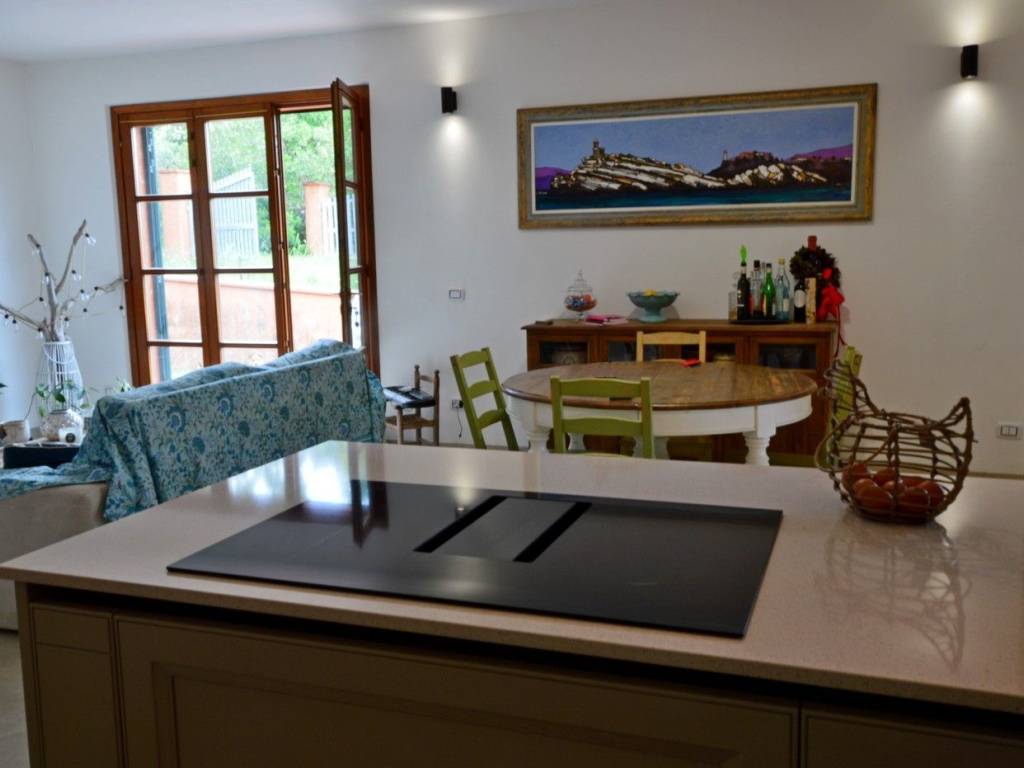 casa indipendente in vendita a Capoliveri in zona Lacona