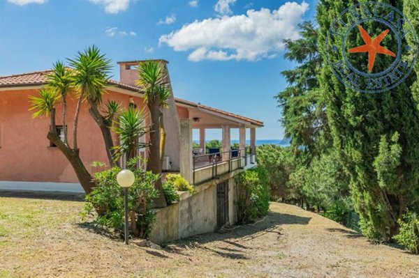 casa indipendente in vendita a Capoliveri