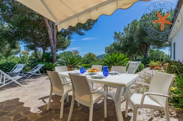 casa indipendente in vendita a Capoliveri in zona Lacona