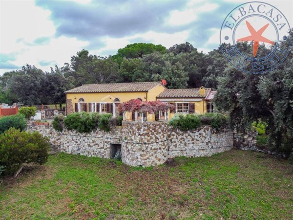 casa indipendente in vendita a Capoliveri