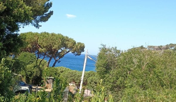 casa indipendente in vendita a Capoliveri