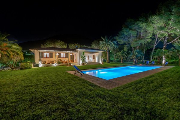 casa indipendente in vendita a Capoliveri in zona Lacona