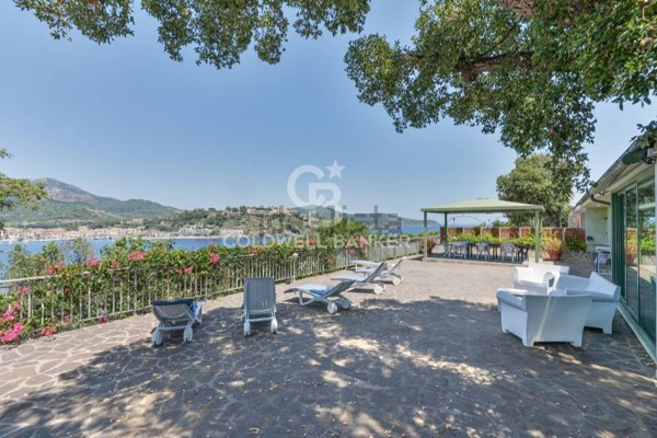 casa indipendente in vendita a Capoliveri in zona Naregno