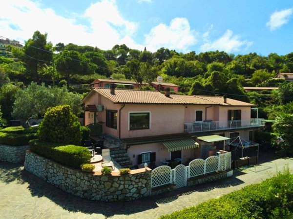 casa indipendente in vendita a Capoliveri
