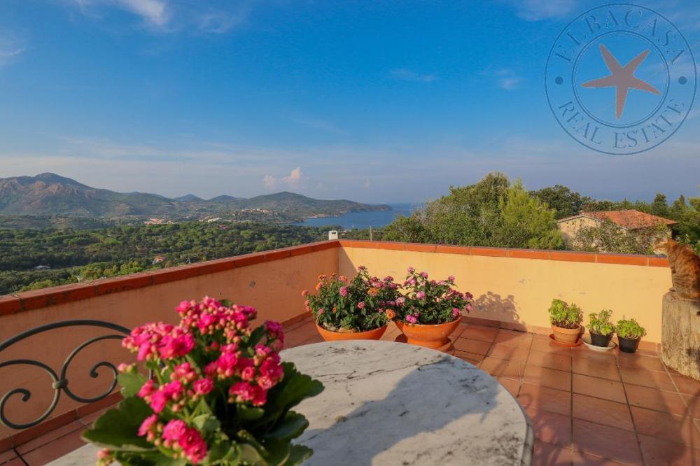 casa indipendente in vendita a Capoliveri