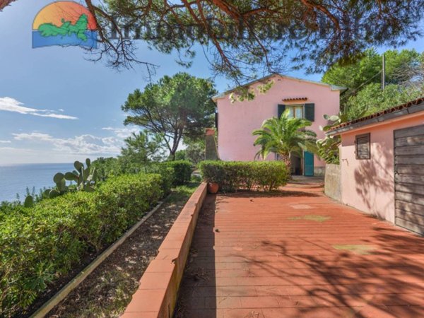 casa indipendente in vendita a Capoliveri