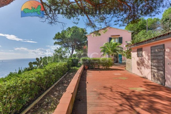 casa indipendente in vendita a Capoliveri in zona Innamorata