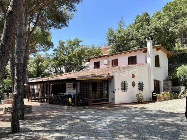 casa indipendente in vendita a Capoliveri in zona Naregno