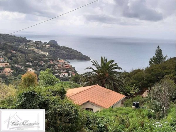 casa indipendente in vendita a Capoliveri in zona Madonna delle Grazie