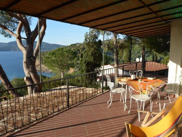 appartamento in vendita a Capoliveri in zona Madonna delle Grazie