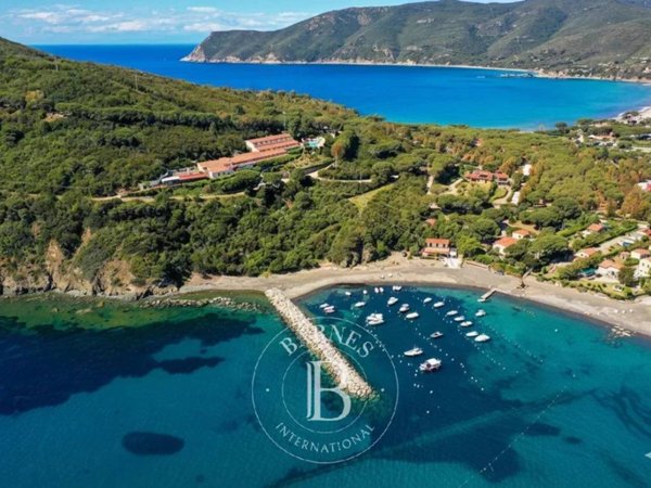 negozio in vendita a Capoliveri in zona Lacona